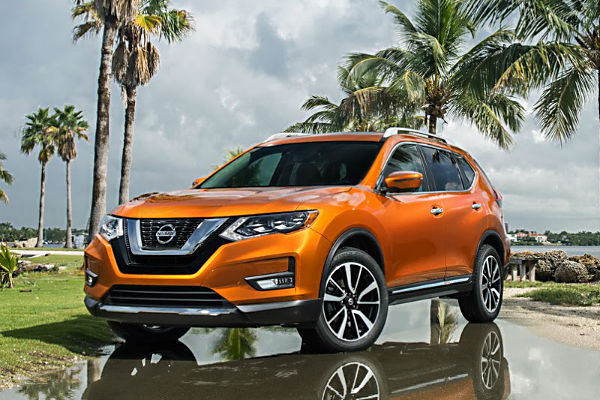 nissan-rogue-2017-eyecatch