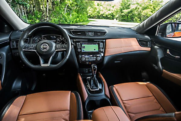 nissan-rogue-2017-interior