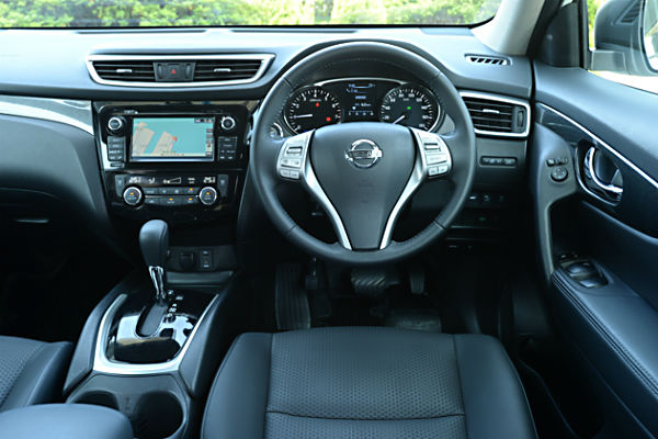 nissan-x-trail-t32-before-mc-interior