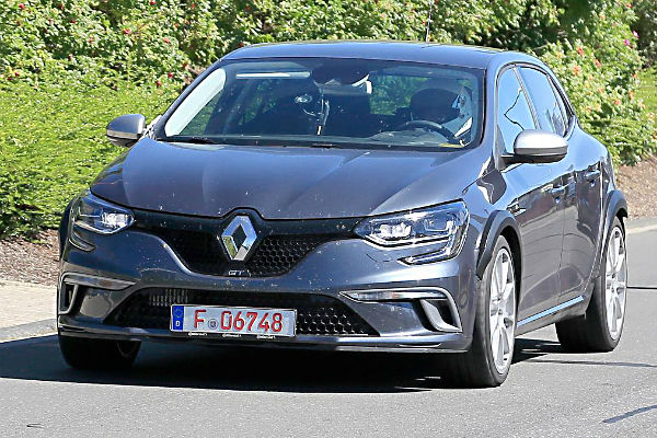 renault-megane4-rs-nur-rear