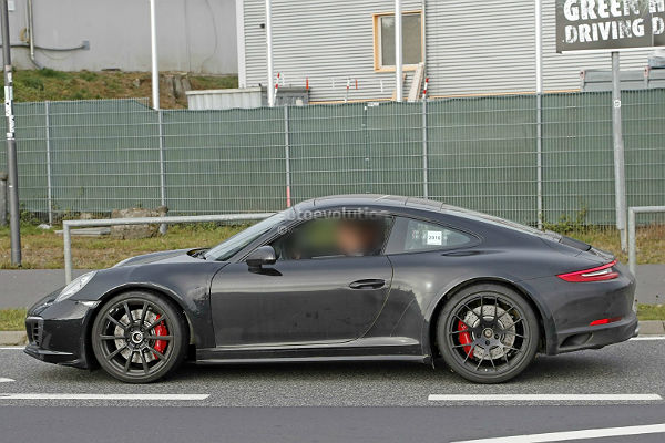 porsche-911-type992-side