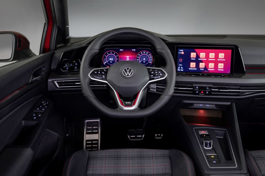 VW Golf Mk8 GTI innovision