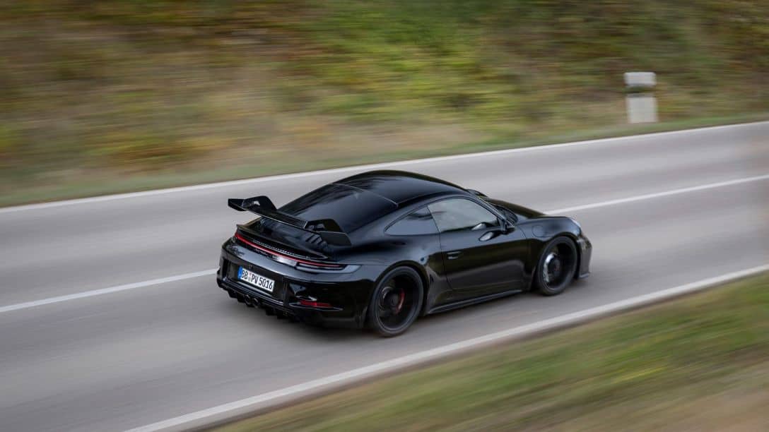 Porsche 911 GT3 type 992 Prototype Rear top