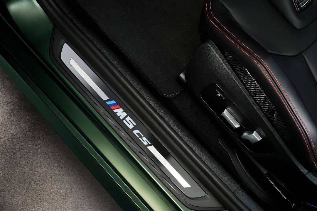 BMW M5 CS Side sill