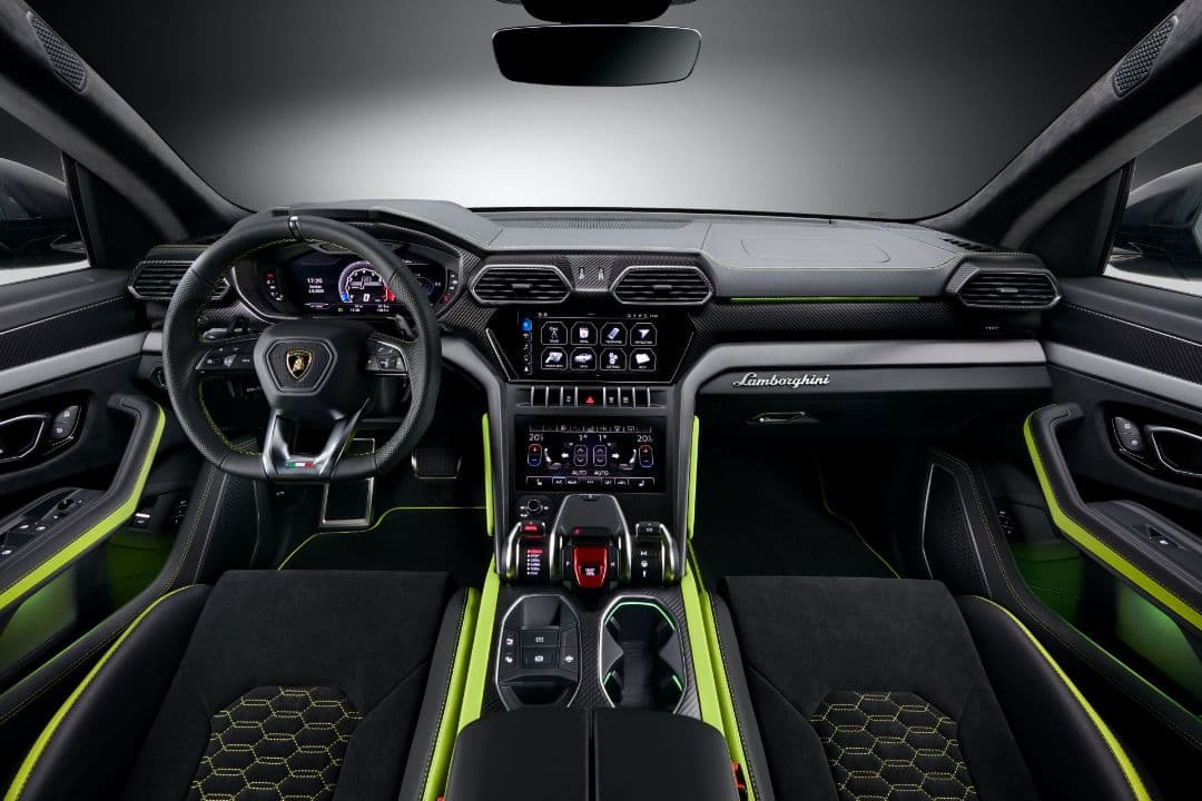 Lamborghini Urus Graphite Capsule Interior
