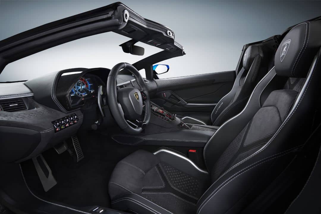 Lamborghini Aventador LP780-4 Ultimae Roadster Interior Left