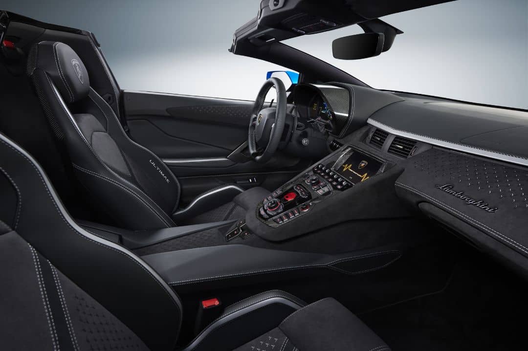 Lamborghini Aventador LP780-4 Ultimae Roadster Interior Right