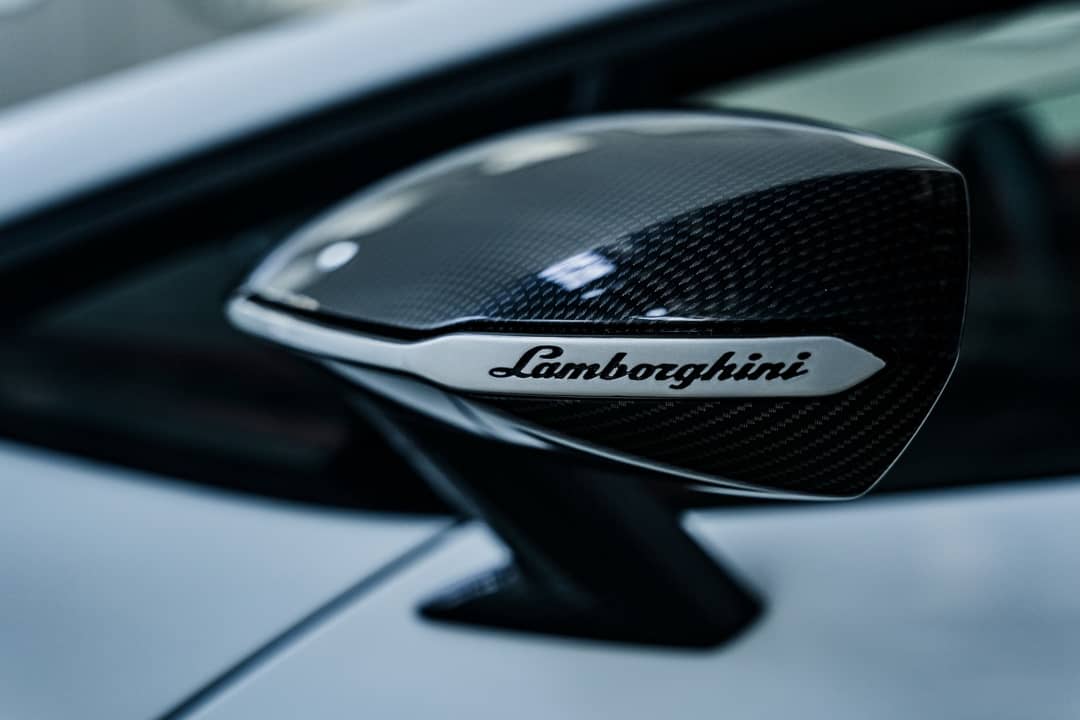 Lamborghini Countach LPI 800-4 Mirror