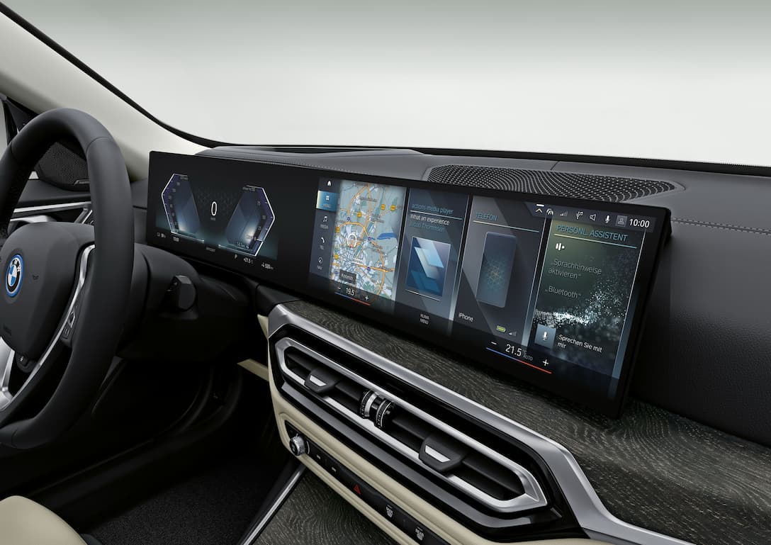 BMW i4 Display