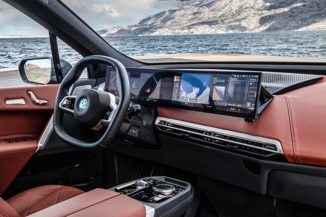 BMW iX 2022 interior