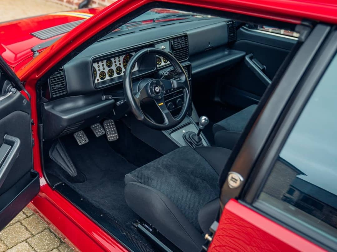 Lancia Delta HF Integrale Evoluzione II Edizione Finale Cockpit