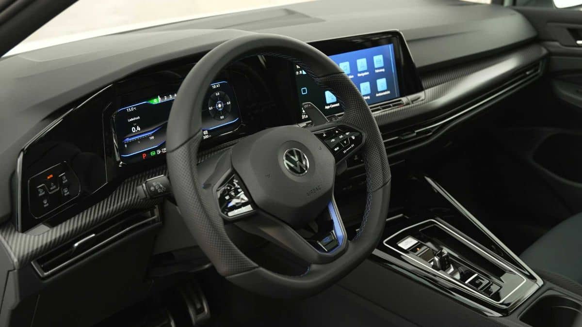 VW Golf R 20 Years Edition Interior