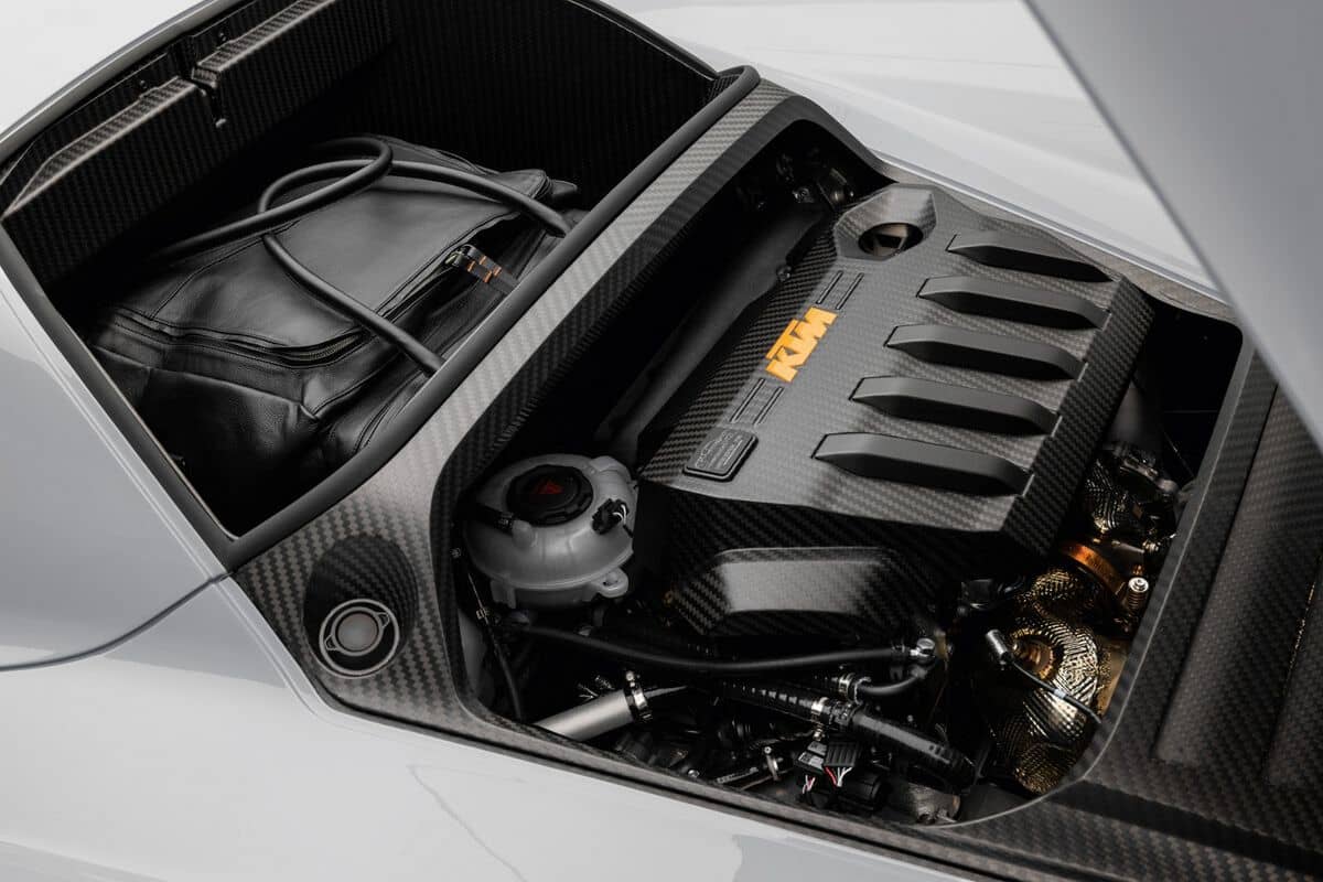 KTM X-Bow GT-XR Engine and luggage