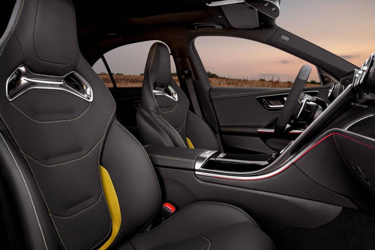 Mercedes-AMG C63 S E-Performance Front seats