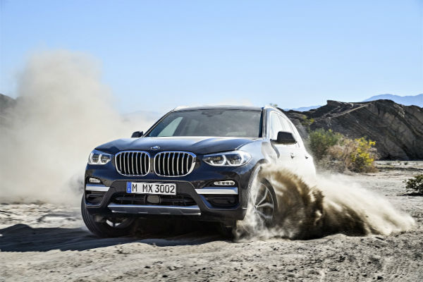 BMW新型X3（G01）モデルチェンジで軽量化×電動化（PHV）＝低燃費に！【6/27更新】