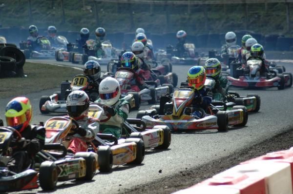 kart-racing
