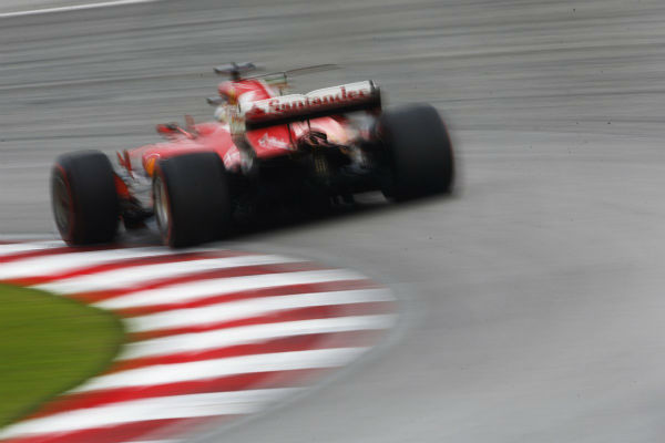 F1-2017-Rd15-Race-#5_Ferrari-3