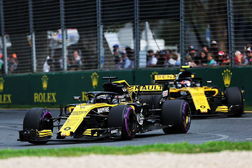 F1-2018-Rd1-Sun-#27_and_#55_Renault