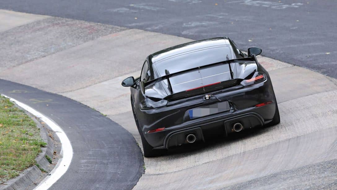 Porsche Cayman GT4 RS Spyshot 2021 July Rear