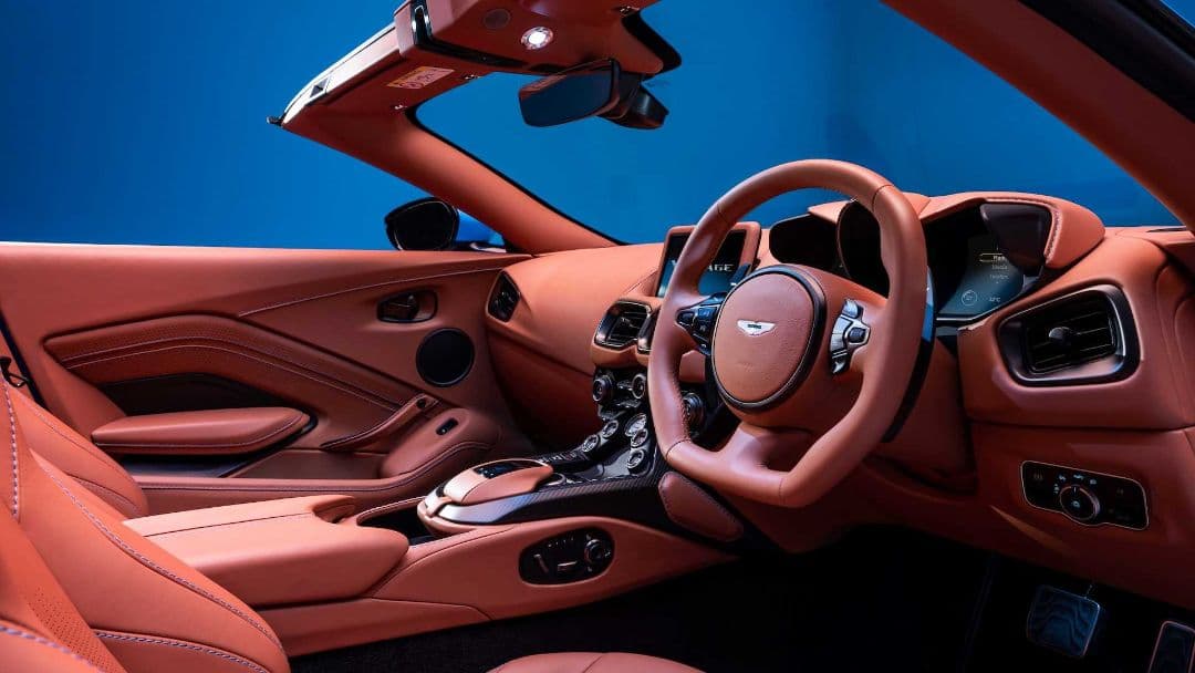 Aston Martin Vantage Roadster interior