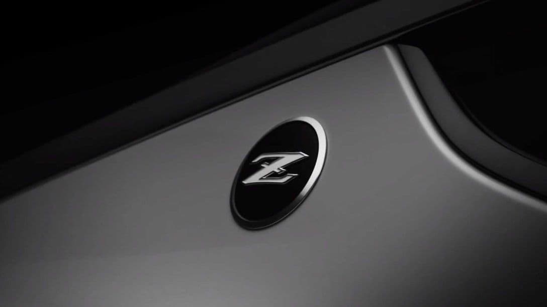 Nissan 400Z teaser badge