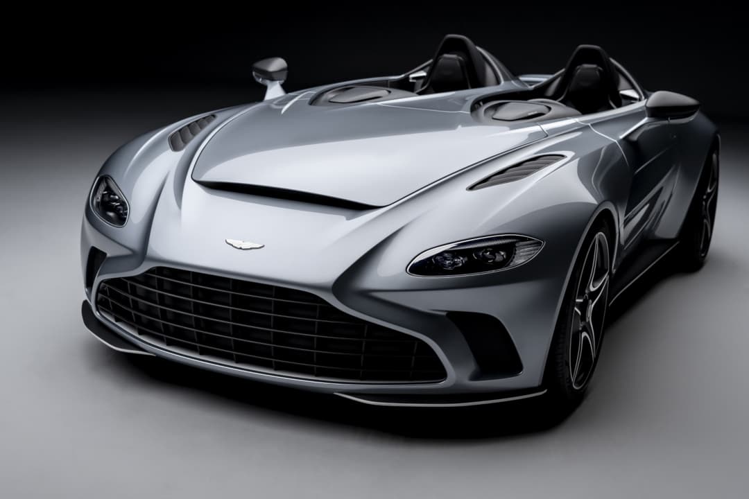 Aston Martin V12 Speedster 