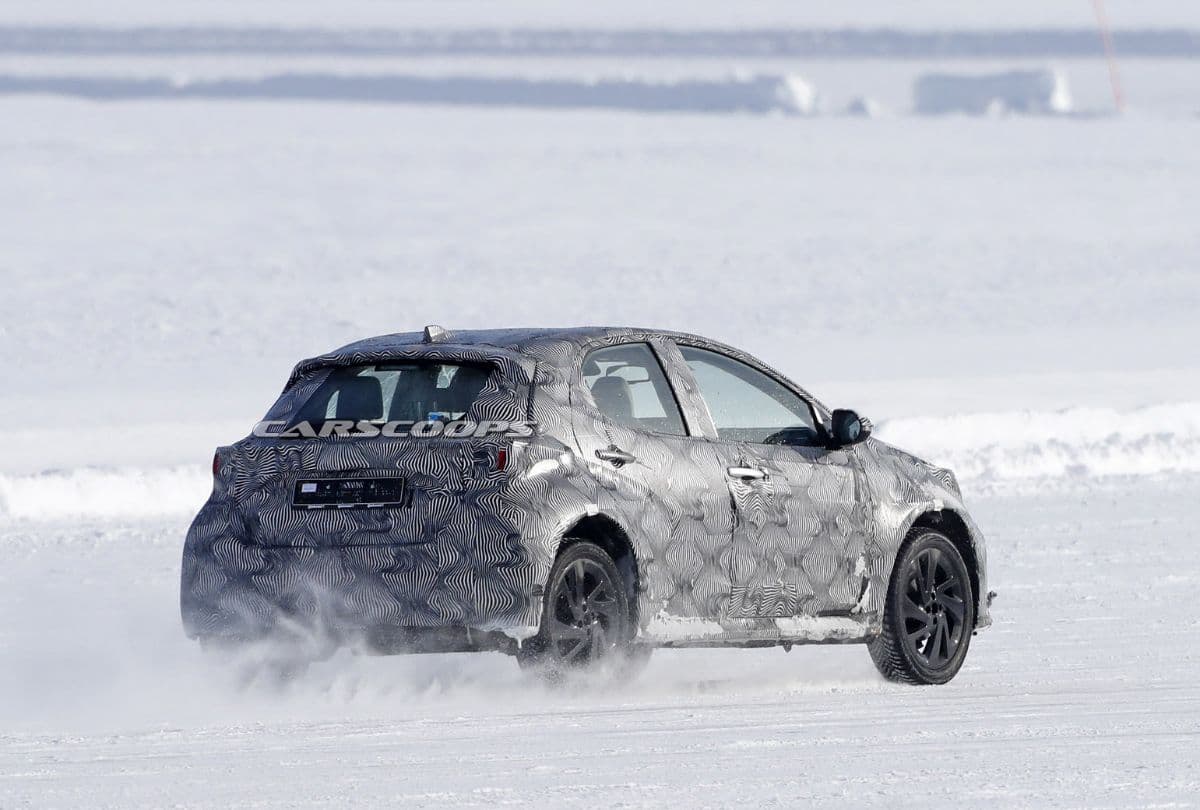 Toyota Yaris Cross Snow Test Spyshot rear three quarter