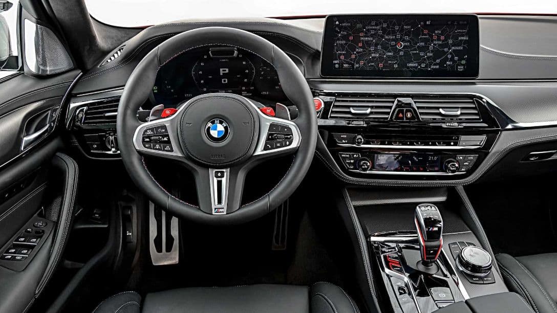 BMW M5 MY2021 cockpit