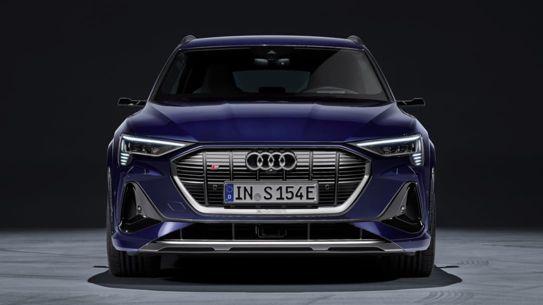 Audi e-tron S 2021 front