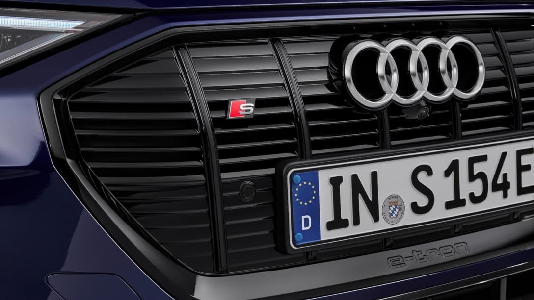 Audi e-tron S 2021 grill