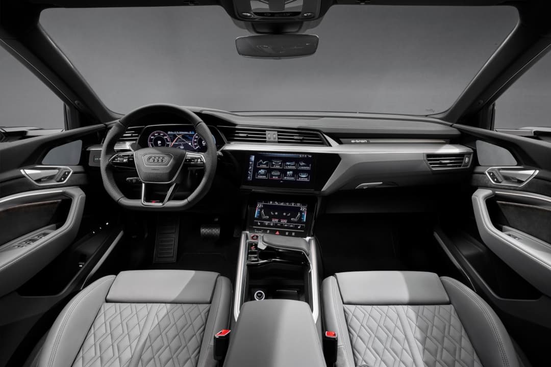 Audi e-tron S 2021 interior
