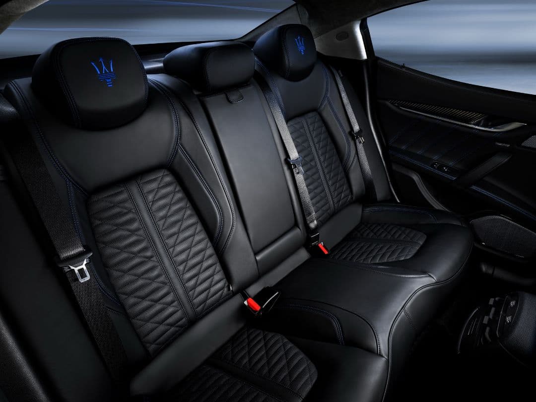 Maserati Ghibli Hybrid rear seat