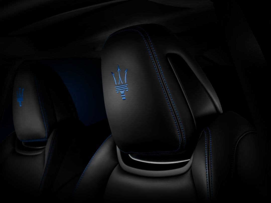 Maserati Ghibli Hybrid headrest