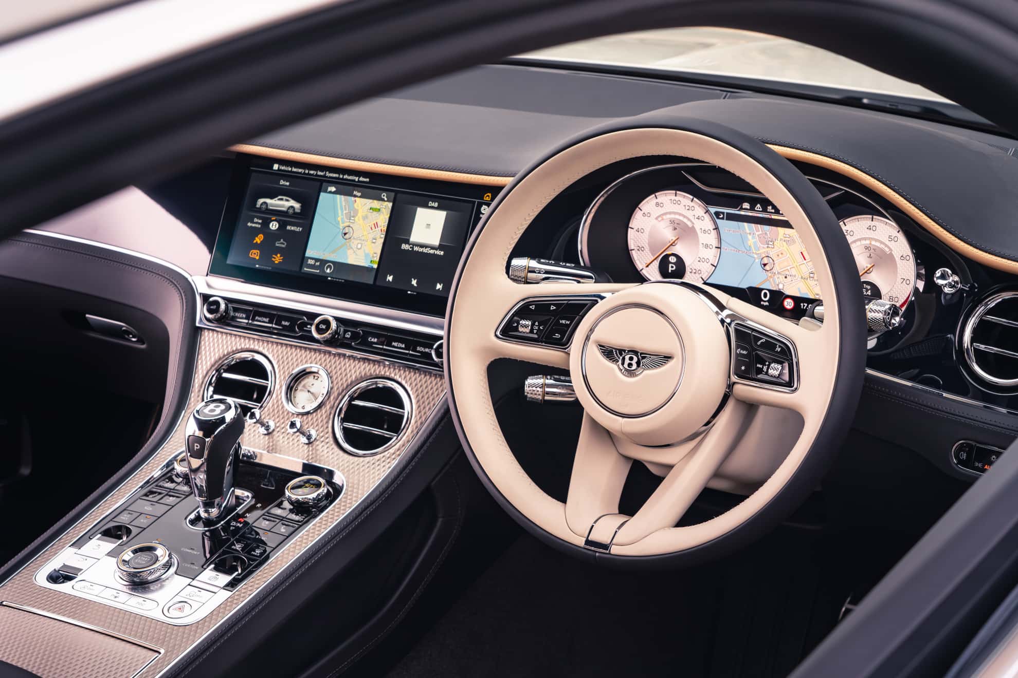 Bentley Continental GT Mulliner Coupe cockpit