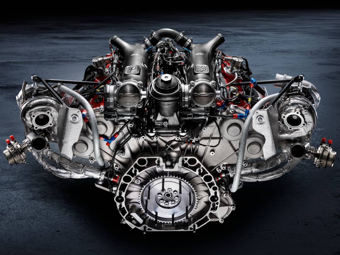 Ferrari 488 GT Modificata Engine