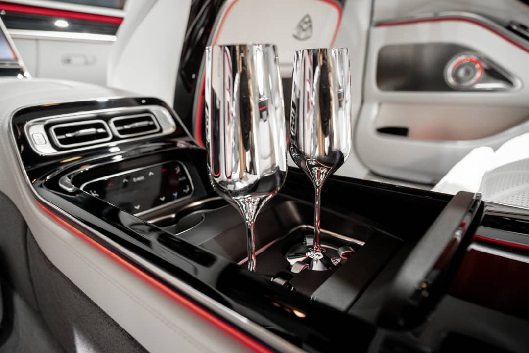 Mercedes Maybach S-Class Cup holder