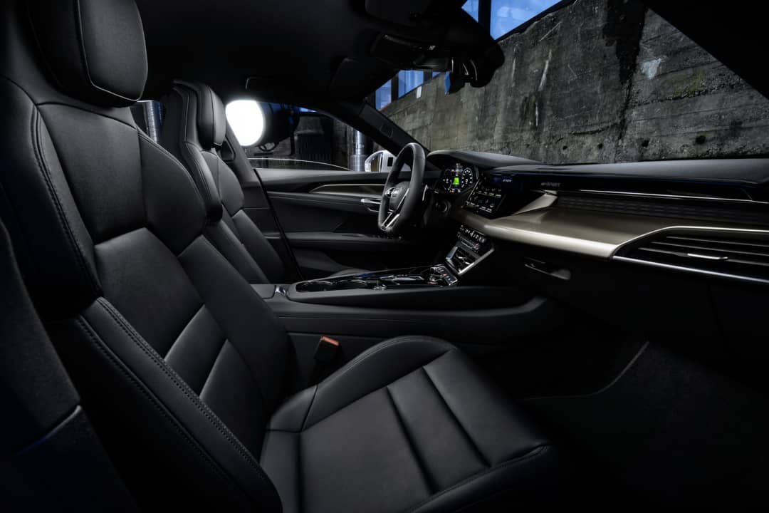 Audi e-tron GT Front Seats