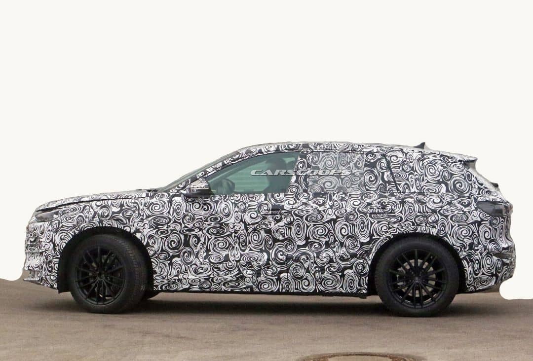 Audi Q5 e-tron Spyshot Side