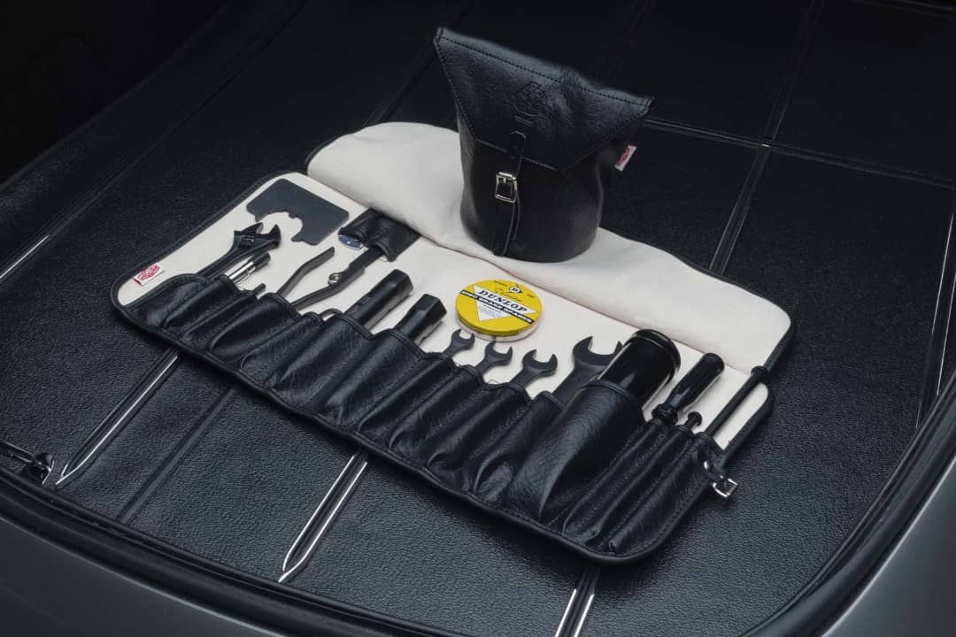 Jaguar E-Type 60 Collection Tools