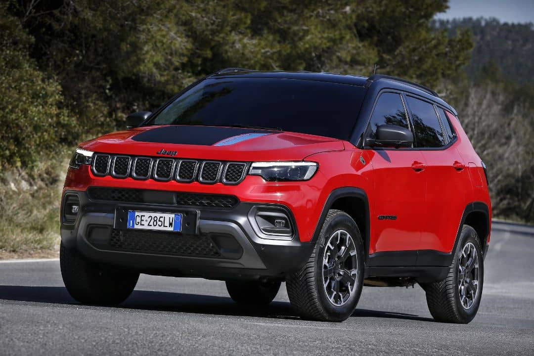 Jeep Compass 2021 Facelift Front three quarter