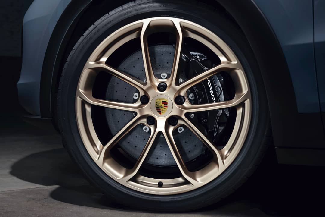 Porsche Cayenne Turbo GT Wheel