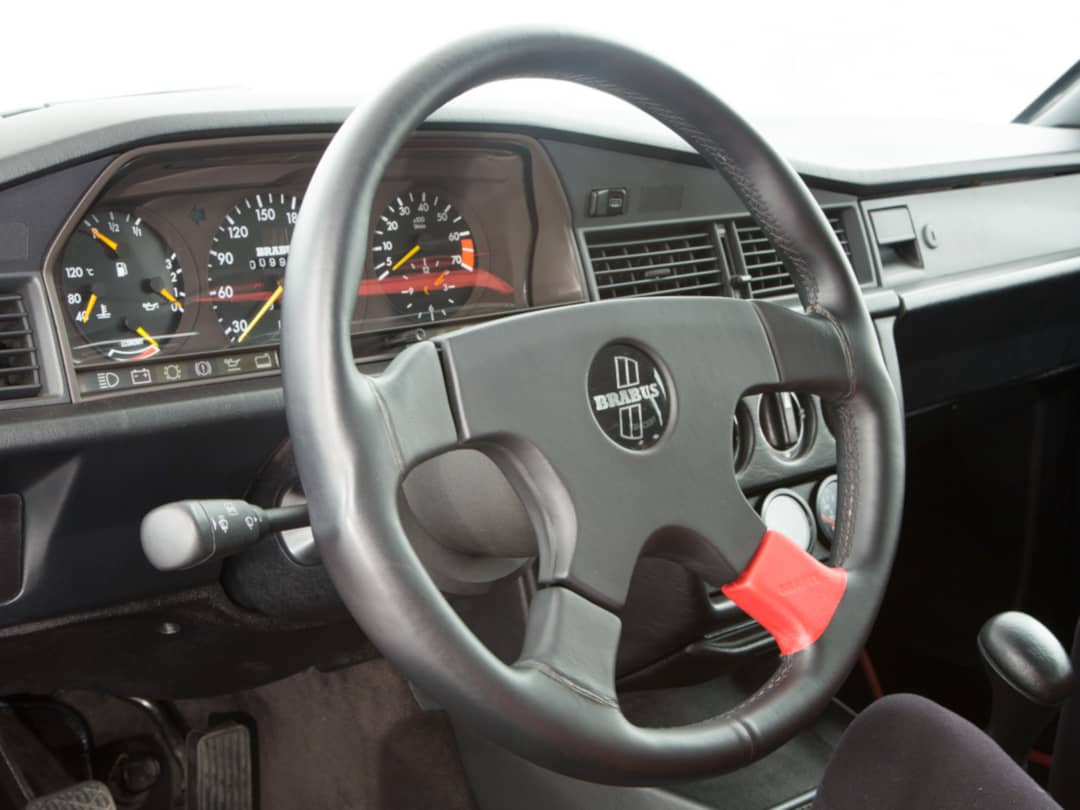 Brabus 190E 3.6S Steering wheel