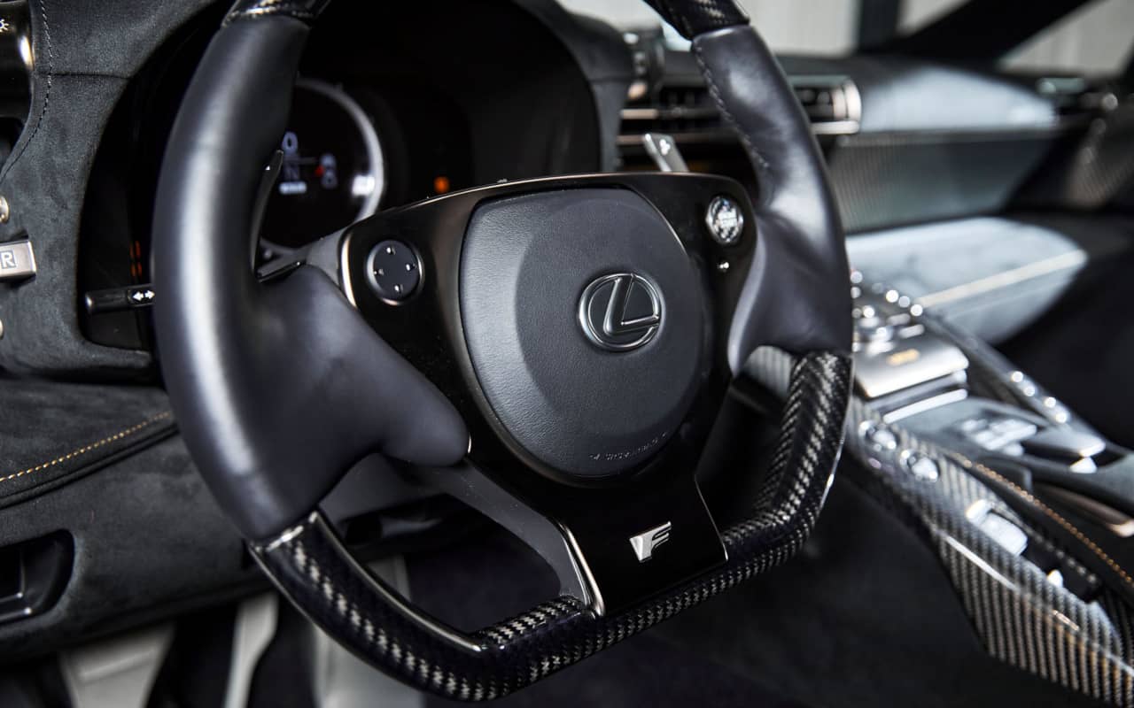 Lexus LFA Steering wheel