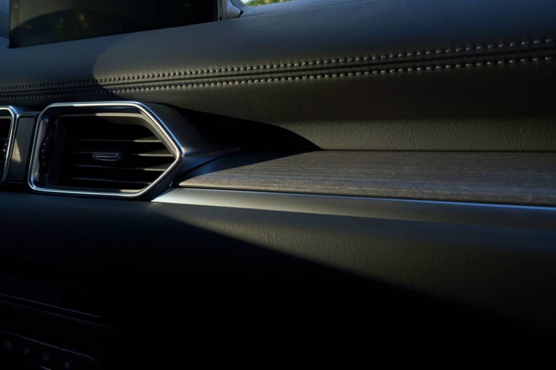 Mazda CX-5 Facelift 2022 Dashboard wood panel