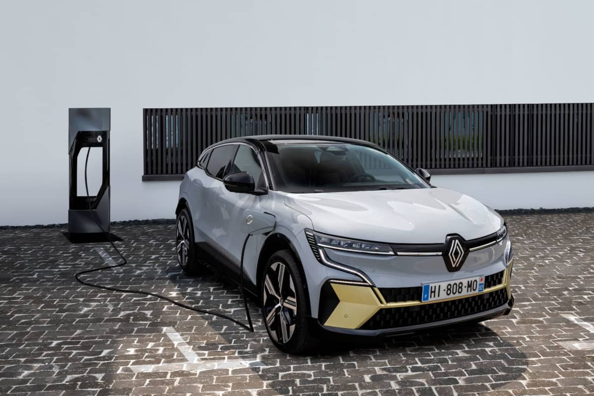 Renault Megane E-Tech Charging