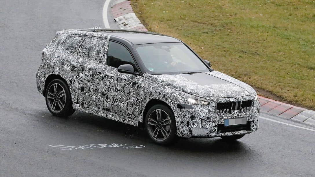 BMW 新型X1 M35iのスパイショット