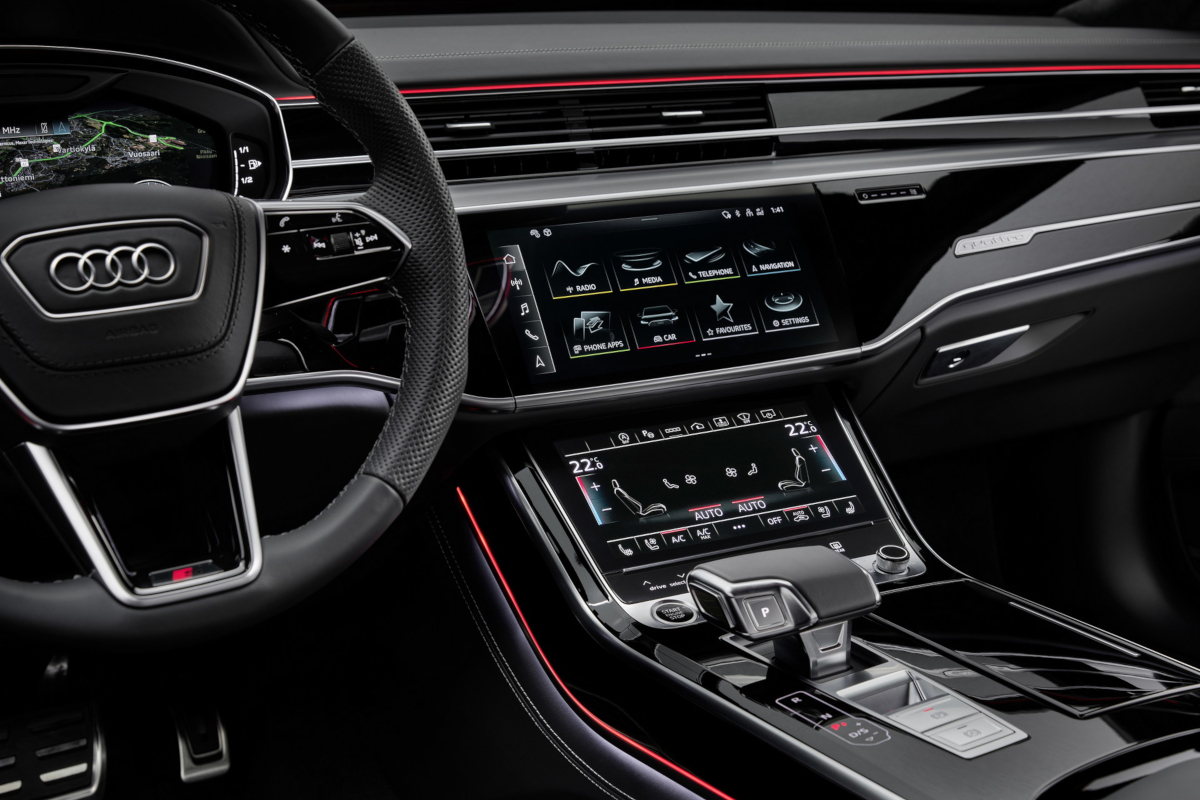 Audi A8 2022 Facelift console