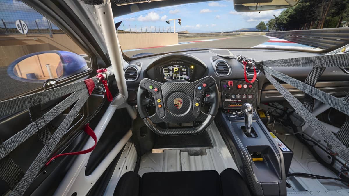 Porsche 718 Cayman GT4 RS Clubsport Cockpit