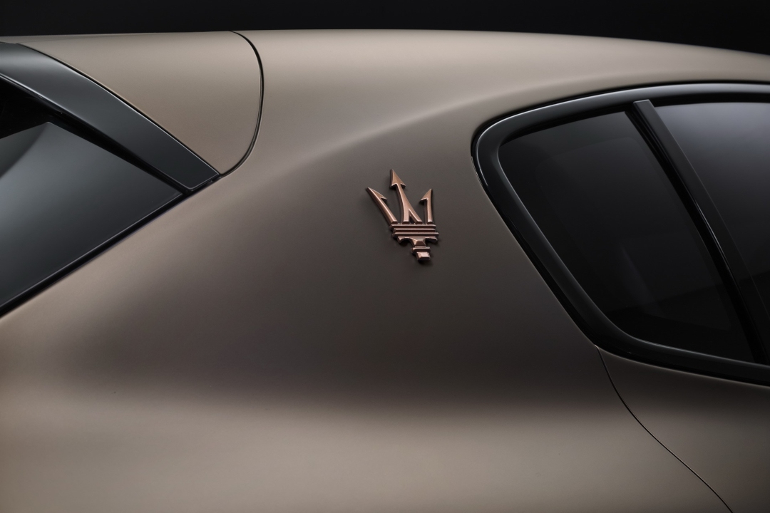 Maserati Grecale Folgore C pillar