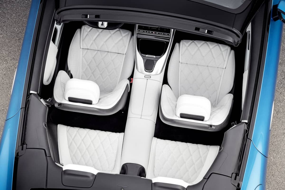 Mercedes-AMG SL43 Rear seat